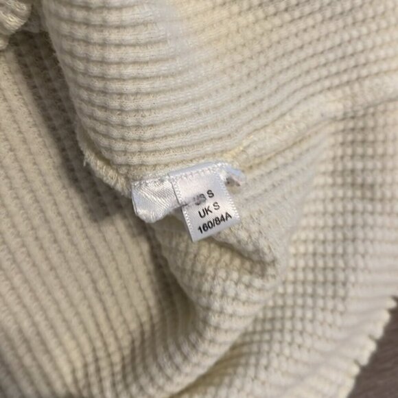 UO Shawni Love Long Sleeve Baby T-Shirt small - Picture 4 of 4